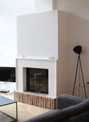 cheminée intemporelle de salon Toulouse Cheminées iiio 1d